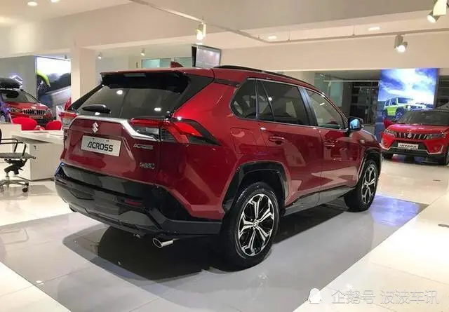 铃木版的RAV4实车曝光，造型很硬派