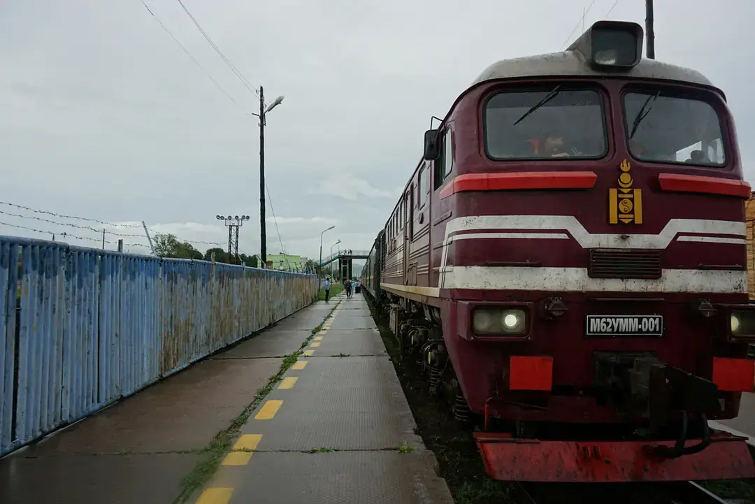 中国比飞机票还贵的火车，票价6000元，沿途多次换火车司机