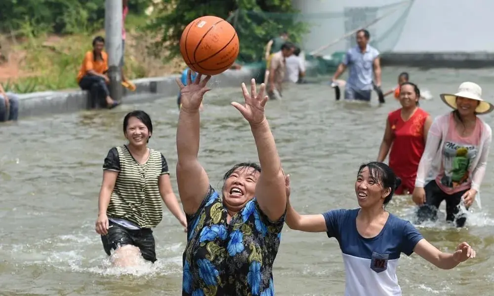 在中国“村BA”，曾经的NBA球员都打不进八强