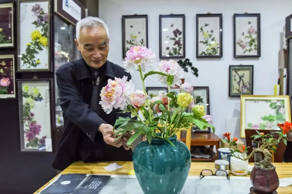 是什么样的宝藏“永生花”，让皇室贵族趋之若鹜？