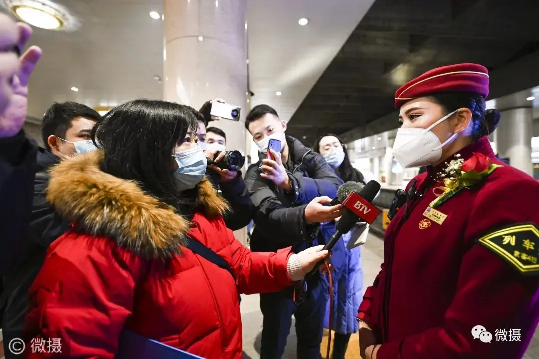 微摄图片全记录丨京雄城际铁路展现中国速度，凝结中国智慧！