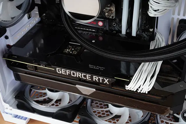 打造超炫酷黄色灯效主机，锐龙R7 5800X配RTX3070装机配置单＋图赏