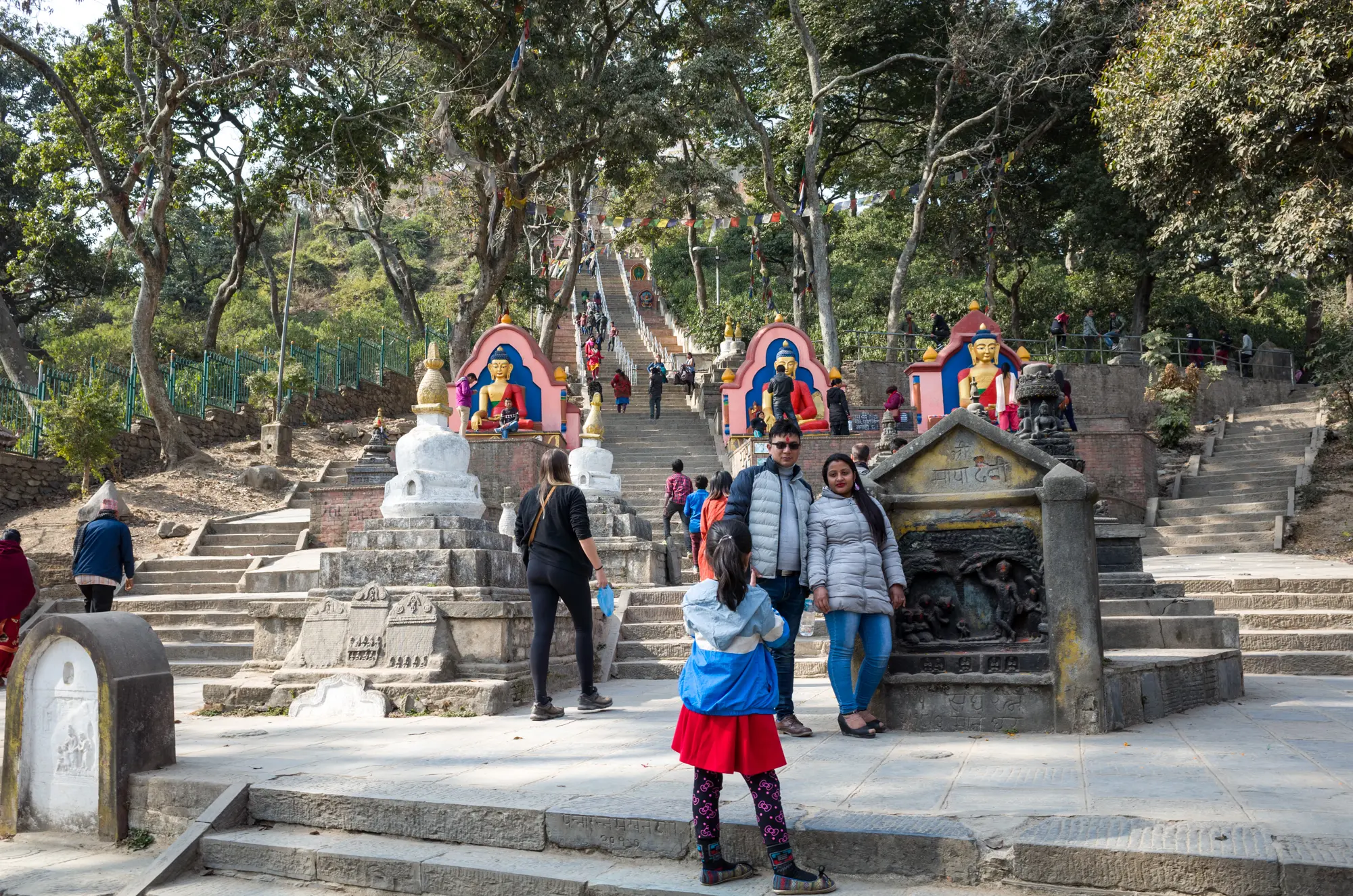 尼泊尔有一座寺庙，是亚洲最古老的庙宇，因猴子太多而被称为猴庙