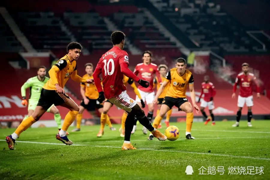 曼联1-0升至第2，德赫亚屡献神扑，拉什福德读秒绝杀