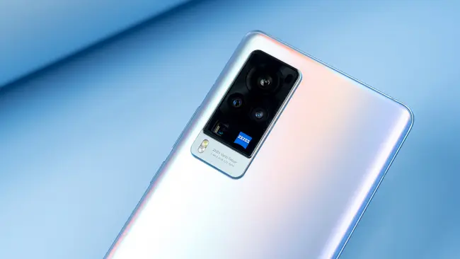 vivo X60 Pro首发体验：携手蔡司 5G影像手机轻薄化