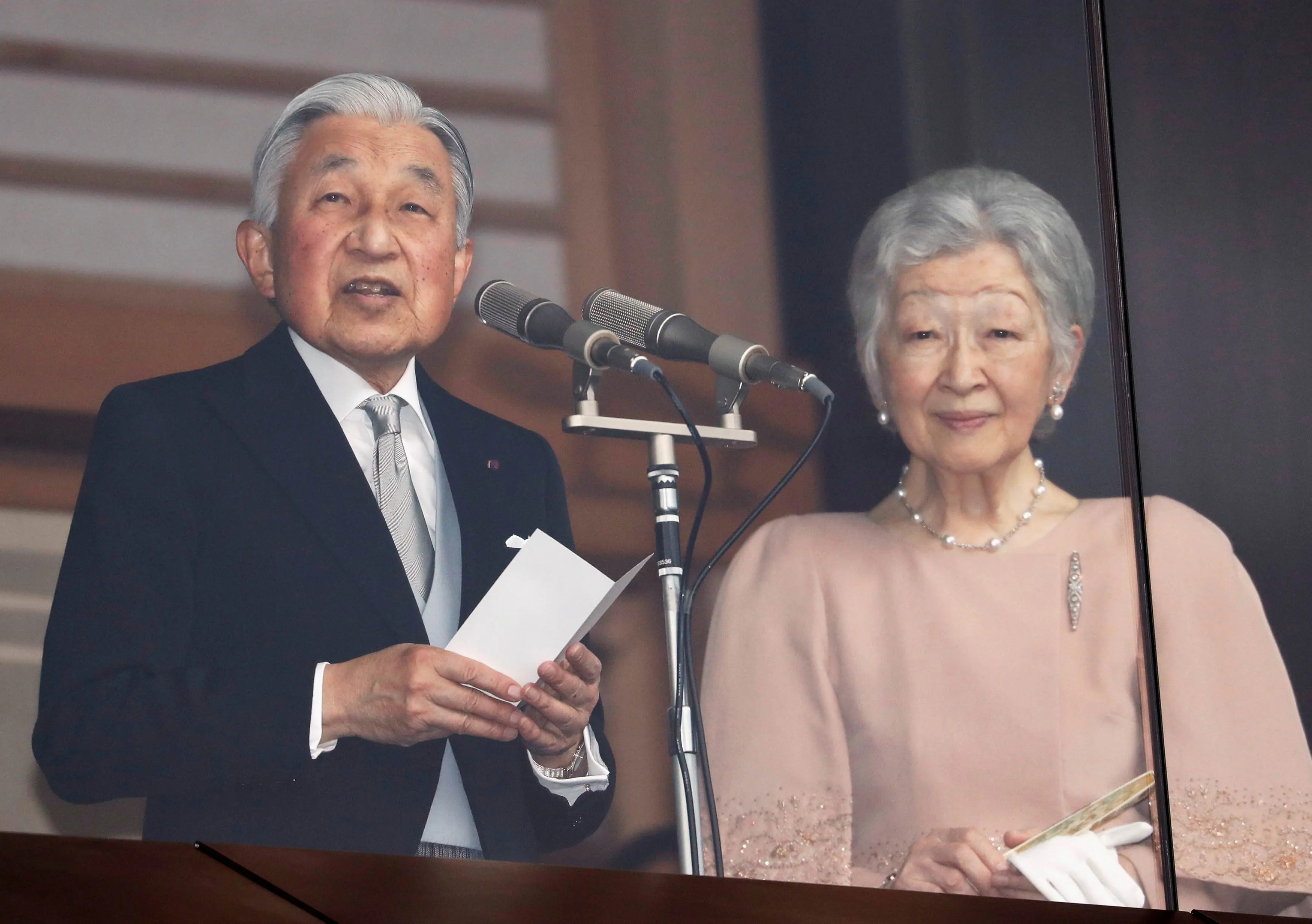 日本天皇年薪能领多少钱？贫穷限制了你我的想象