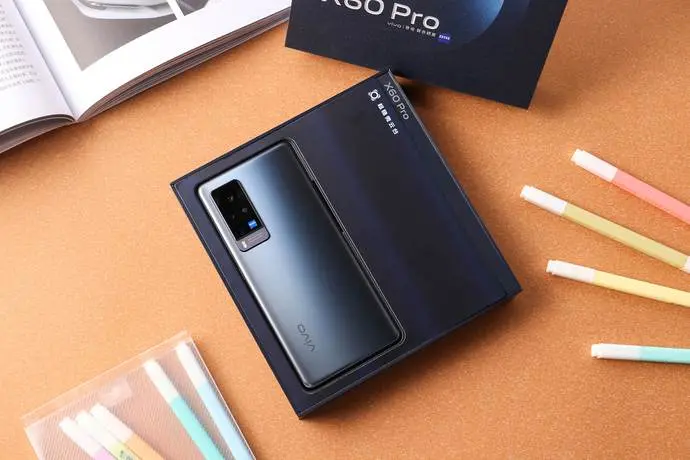 vivo X60 Pro刷新5G手机轻薄体验Pro＋实锤搭载骁龙888