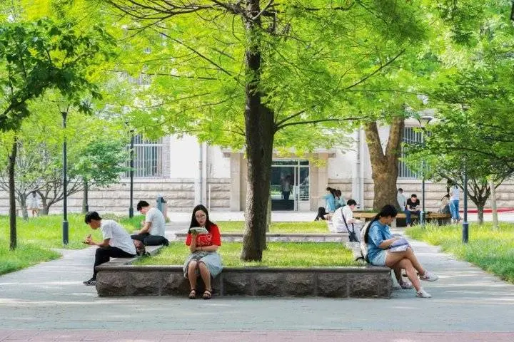 为曲园学子加油！风雨考研路，我们都是追梦人