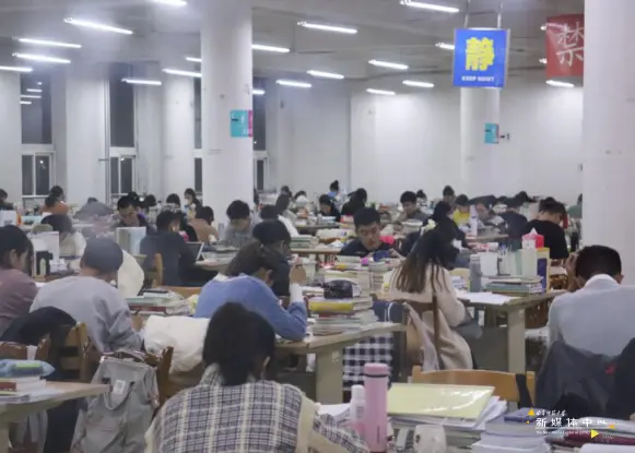 为曲园学子加油！风雨考研路，我们都是追梦人