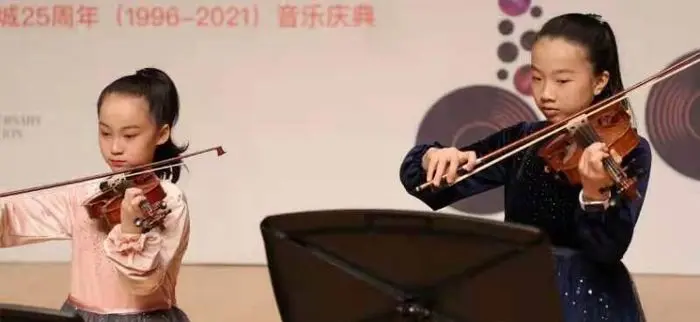 十期作品收官，瑞虹新城25岁了