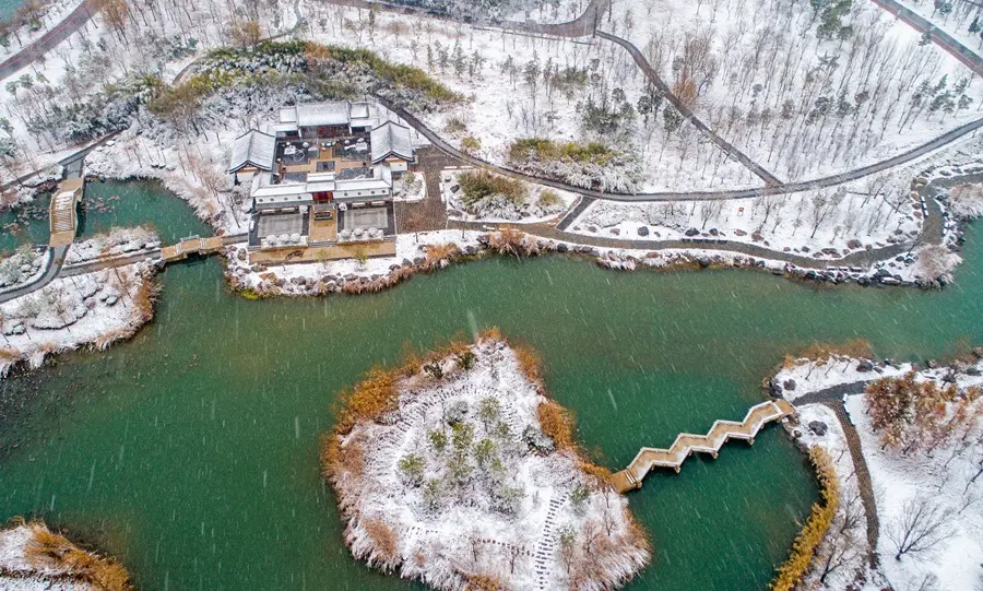 南湖听雪 落地成诗