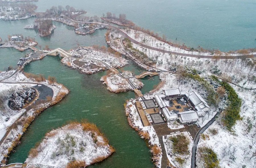 南湖听雪 落地成诗