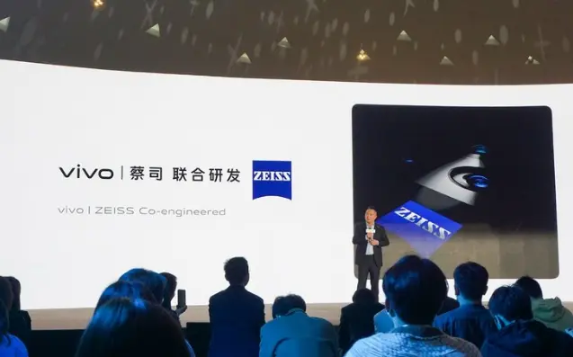 大表姐刘雯代言新品—vivo X60发售！