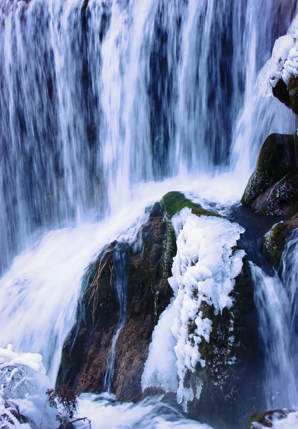 这个地方叫九寨沟，请永远记得它那宛如天堂般的绝世美景