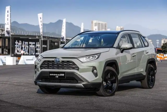 姊妹车型怎么选，威兰达和RAV4荣放，究竟谁更胜一筹？