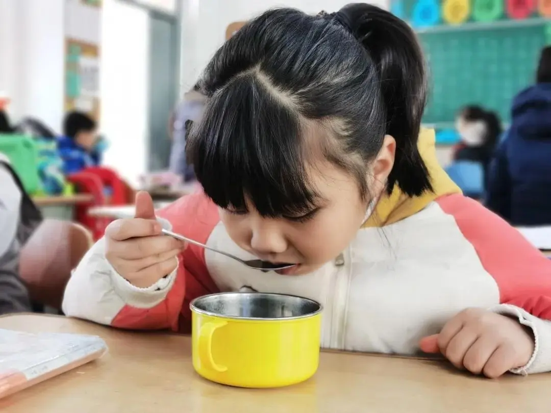 人间冷暖，丰盈成长！这所学校开设系列“雪花课程”