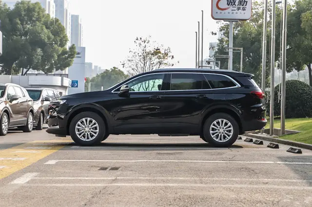 晚到的合资精品SUV，2.0T＋四驱＋空气悬挂，还带至尊按摩椅