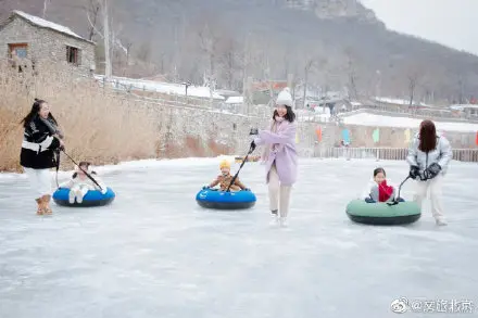 京西冰雪琉璃村庄来了！