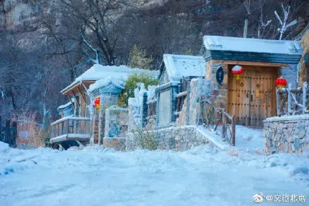 京西冰雪琉璃村庄来了！