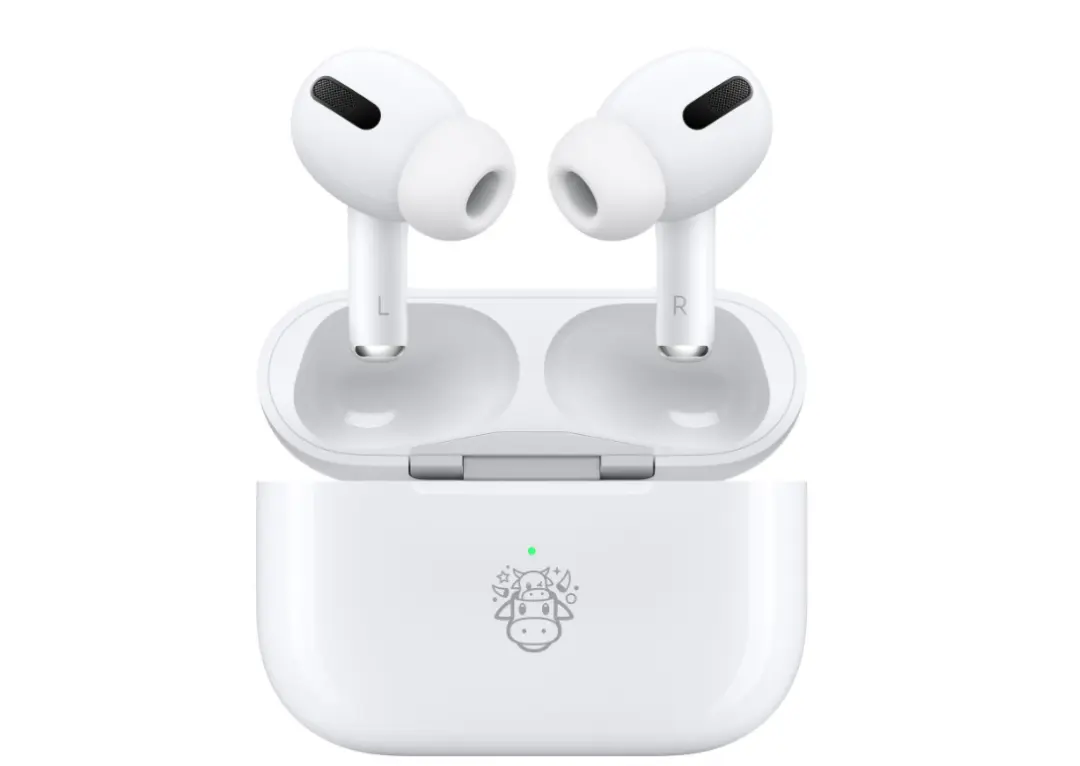 多款苹果新品曝光，iPhone 13补足高刷遗憾；AirPods Pro牛年限量款上架