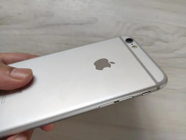 iPhone11PM用久了，再用回iPhone6s，手感真叫一个爽