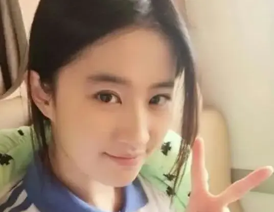 家长最不愿意女儿选择“这3专业”，看似光鲜亮丽，实则满是辛酸！