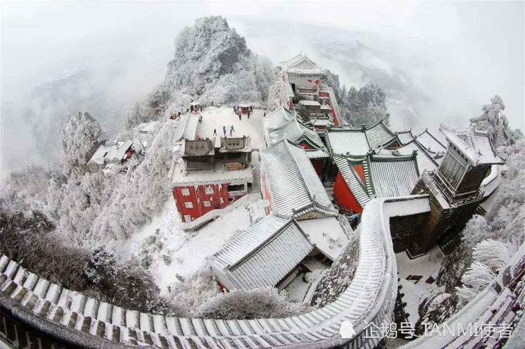 疯狂吸金的一座山，是国家5A级旅游风景区，门票再高游客也买单