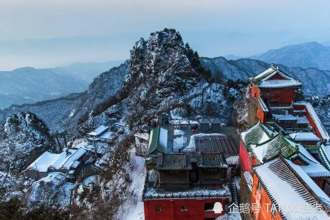 疯狂吸金的一座山，是国家5A级旅游风景区，门票再高游客也买单