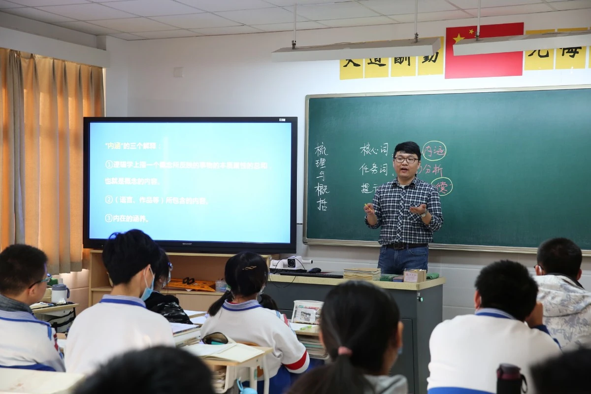 北京中小学新思维：中学教师走进小学，小学老师“升入”中学