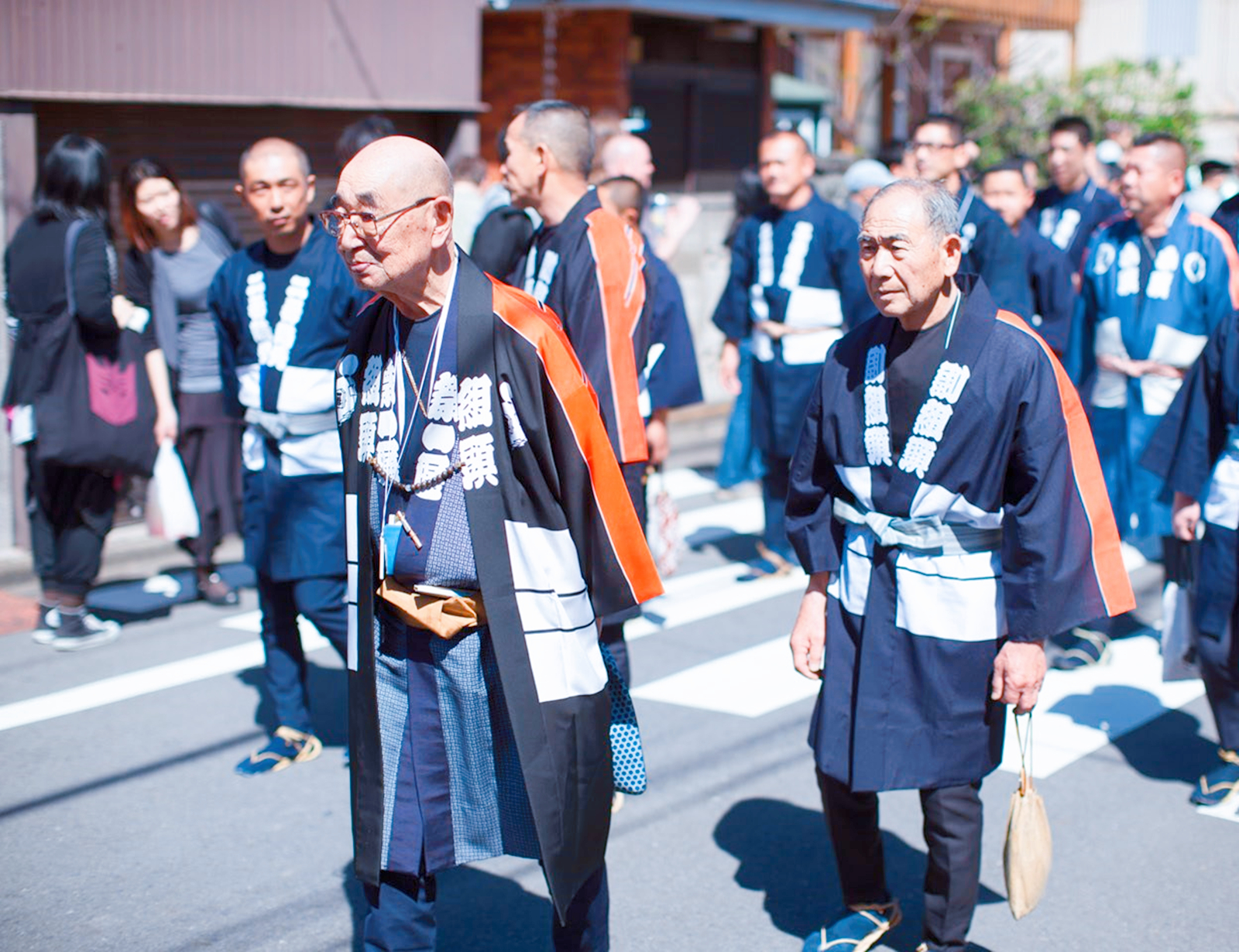 众多日本人返回中国“祭祖”？自称秦始皇后代