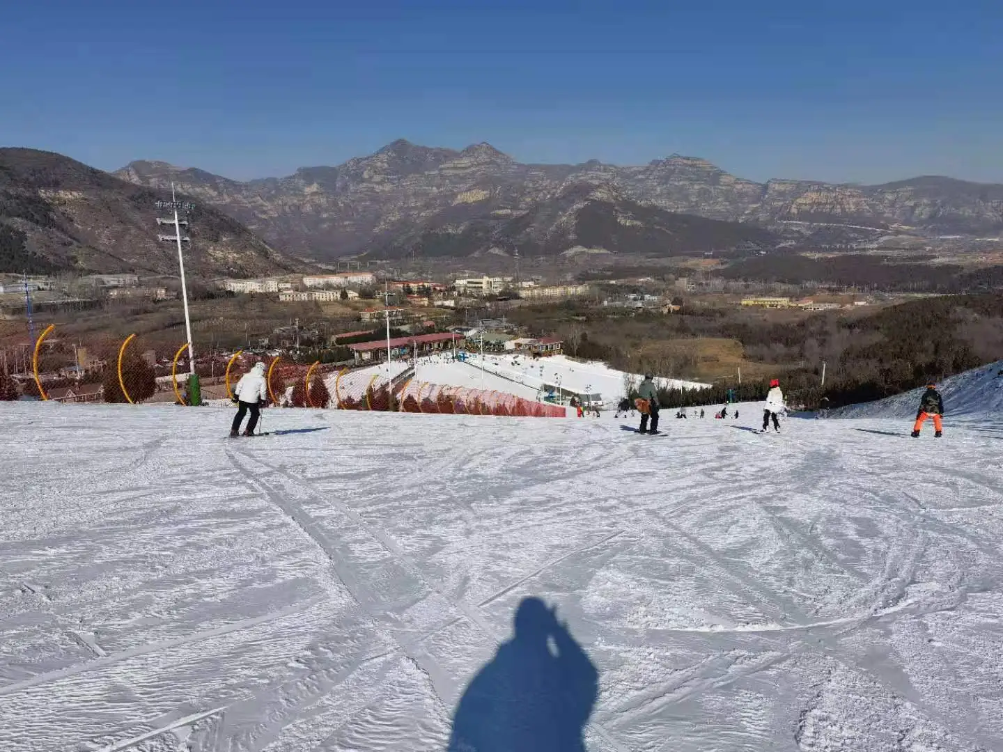 每日一景｜北京西边的云居寺滑雪场