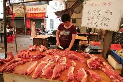 肉、菜、蛋全线上涨，什么原因导致？春节能降吗？看完心里有数