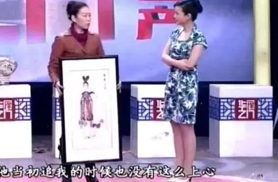 老公迷恋画里女子，妻子带画参加鉴宝，专家反问：知道她是谁吗？