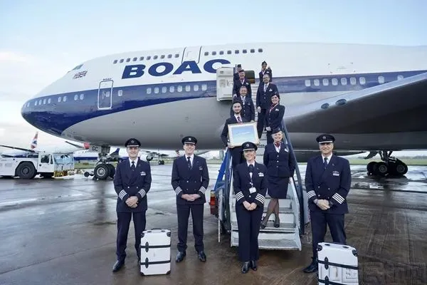 告别747 英国航空推出BOAC速鸟手提箱