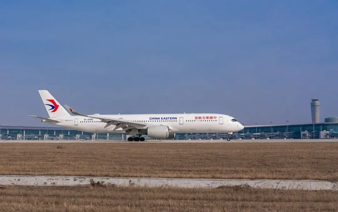 外媒赞爆、网友热评：胶东国际机场试飞高清大图来了！