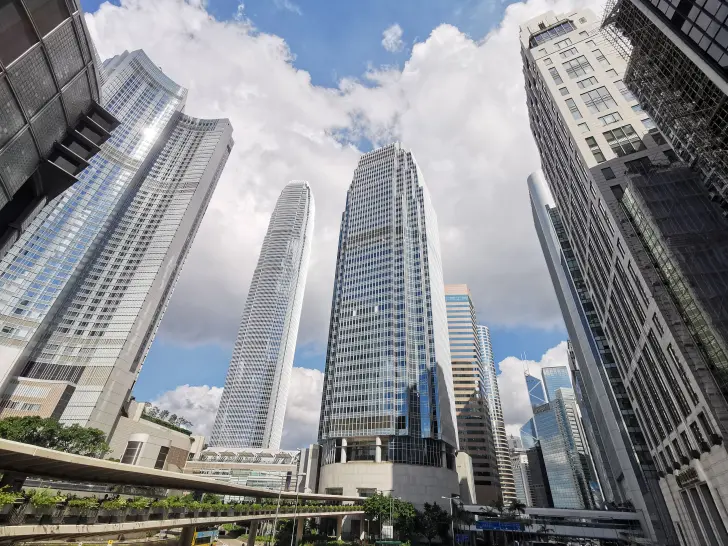 海南橡胶（601118.SH）预计2020年归母净利润同比减少42.28％至61.52％