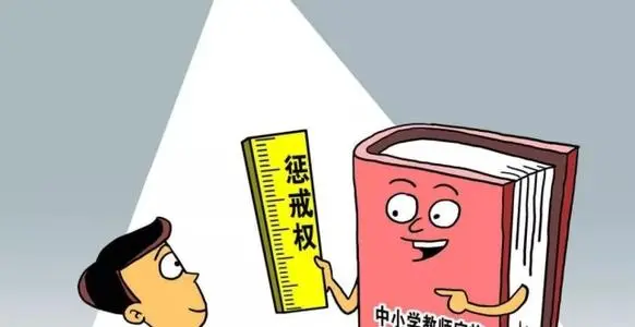 中小学生迎来一个坏消息，新政策实行后，教师却面露难色