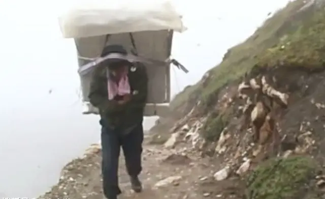 揹着洗衣机翻越喜马拉雅山，中国人不知道的事，被日本电台发现了