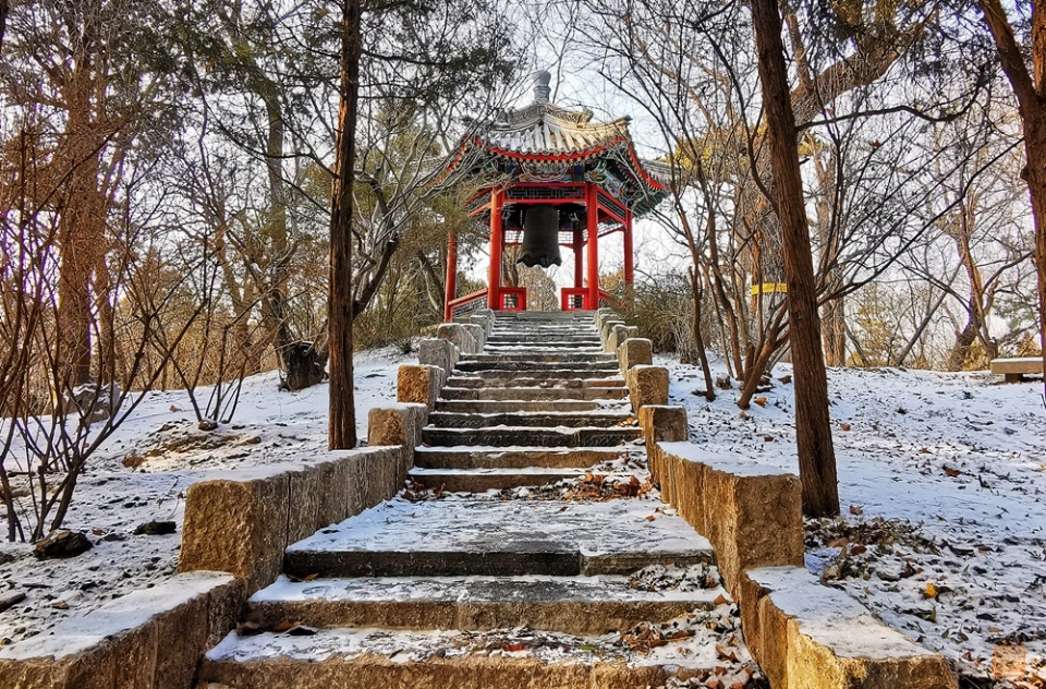 雪后清华，风景很美颜值超高，不输任何国外大学