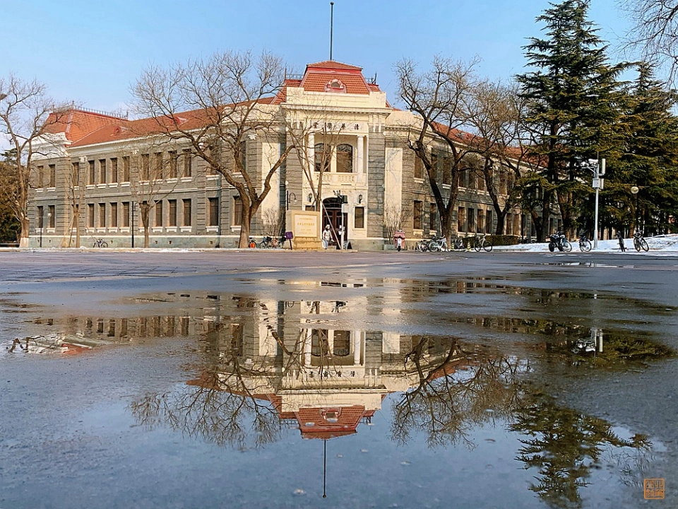 雪后清华，风景很美颜值超高，不输任何国外大学