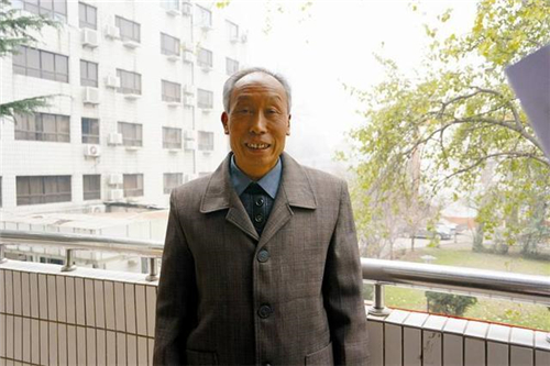 陕西小男孩捡到玉玺，主动上交后获20元奖励，45年后专家又找上门