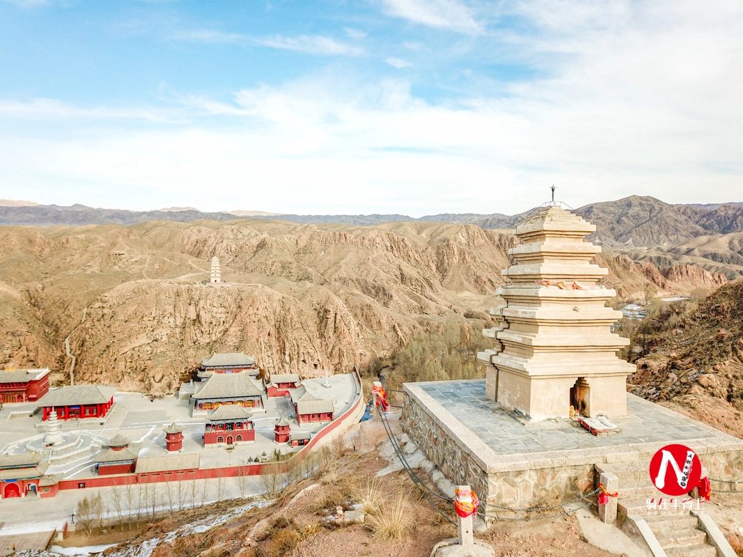 丝绸之路上很重要的一座寺庙，隋炀帝曾到访过，就在甘肃境内