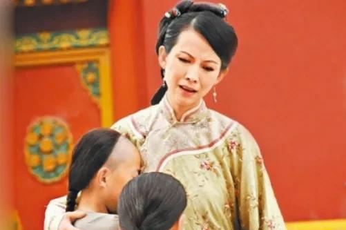 为何古代大户人家都要雇奶娘，而不是自己亲喂？