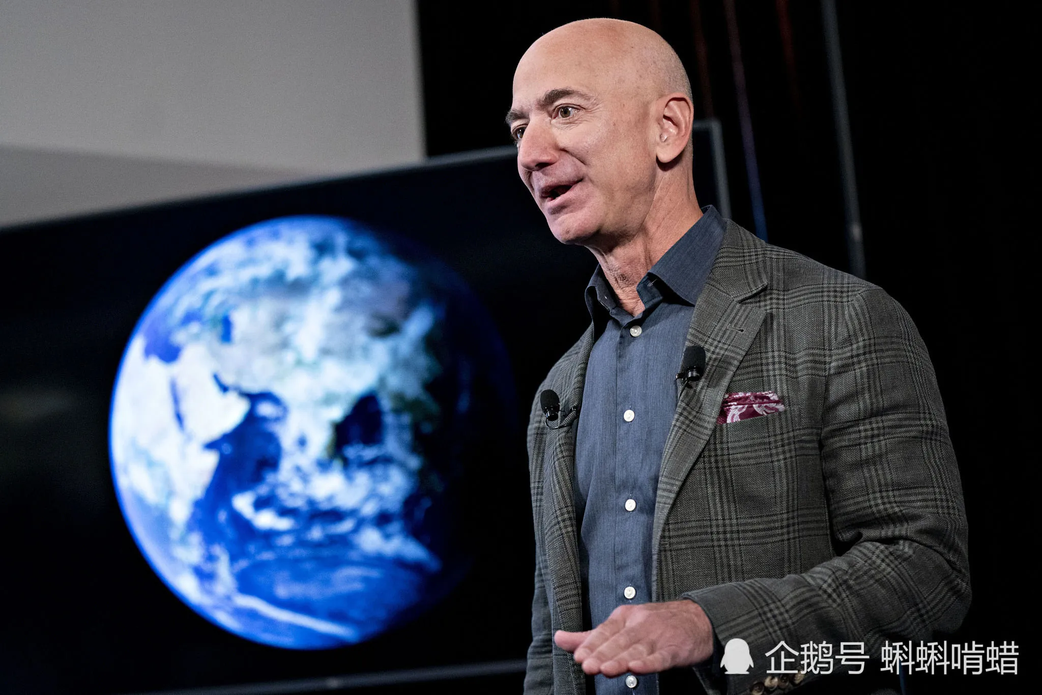 贝佐斯（Jeff Bezos）辞去亚马逊（Amazon）首席执行官职务