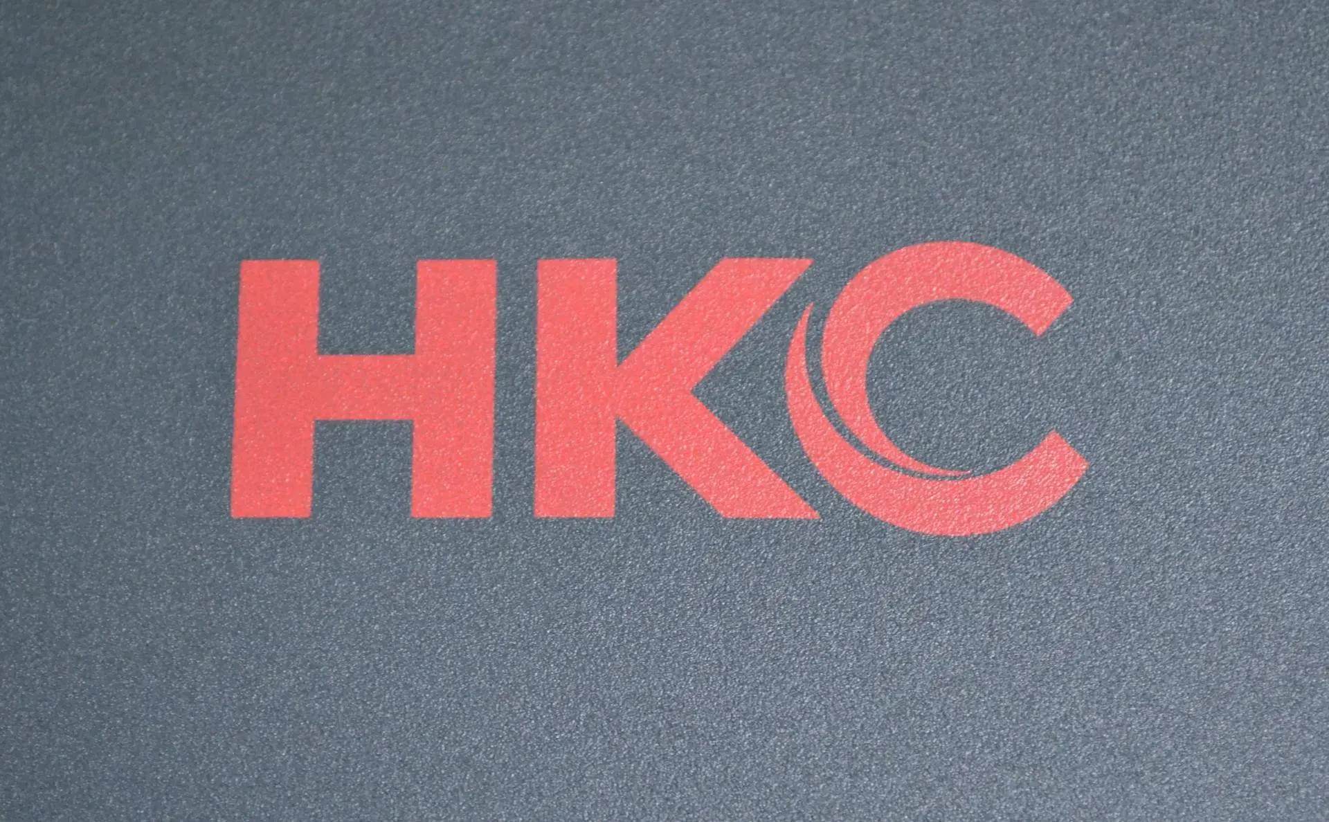 HKC SG32C显示器，165Hz刷新率＋变频设计，尽享爆表竞技感