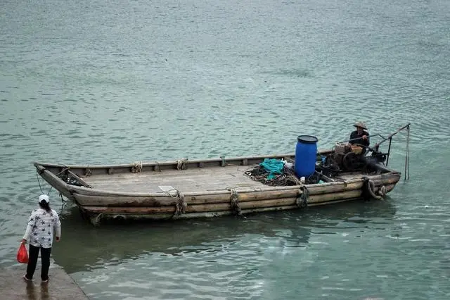 中国唯一的海上村庄，所有房屋“漂浮”在海面，台风来了也吹不走