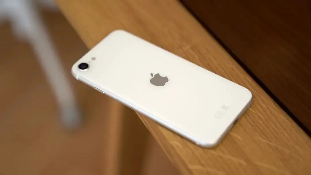 停产，iPhone 12 mini销量惨淡，苹果要放弃小屏手机？