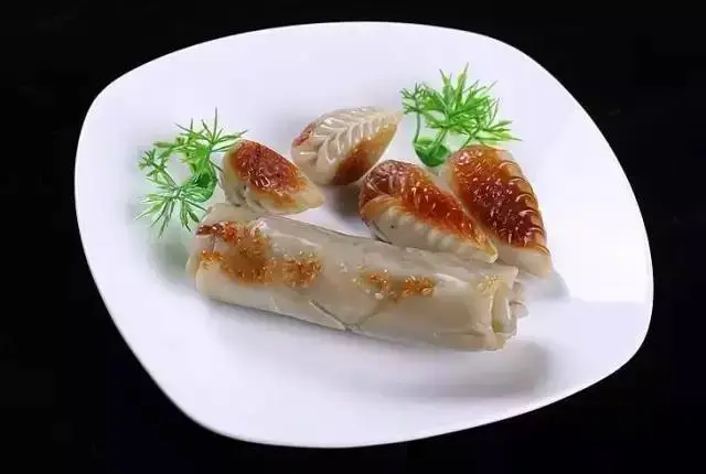 一桌价格上亿的年夜饭，快来—饱眼福！