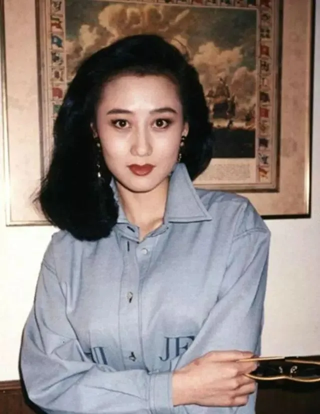 李连杰四个女儿各不相同，两个妹妹更加出色，父母对待孩子要公平