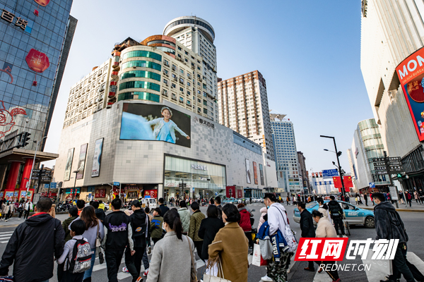 红网千屏联播丨中邮保险传递美好 守护团圆庆佳节